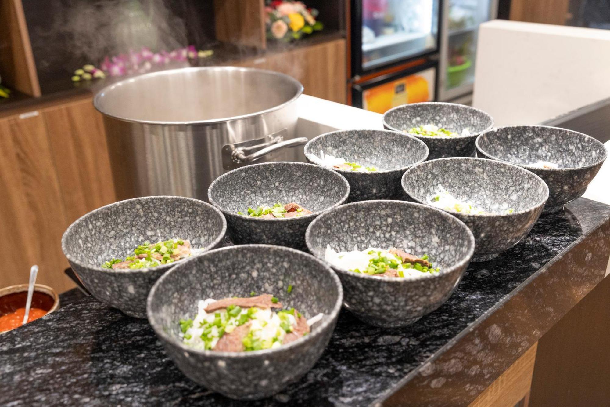 Viet Lotus Saigon Hotel Ho Chi Minh Zewnętrze zdjęcie